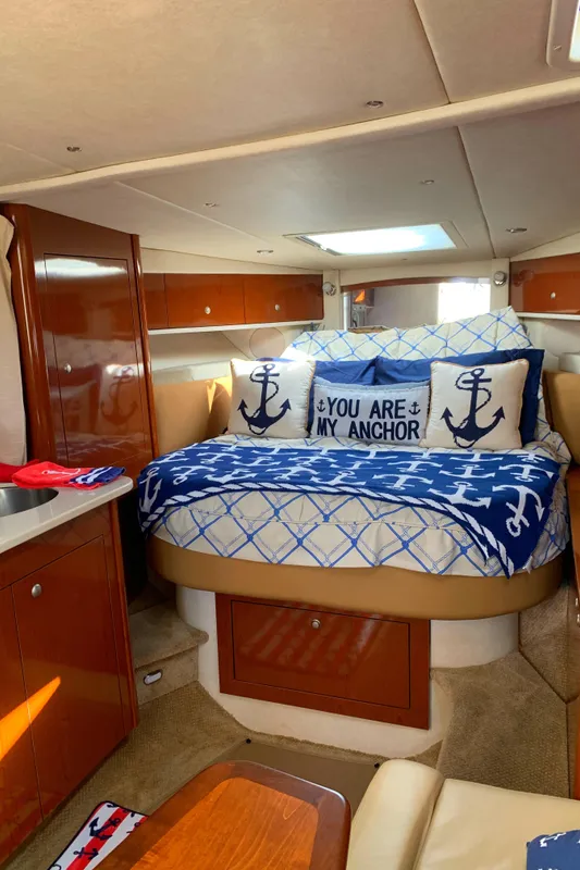 2009 Sea Ray Sundancer 330