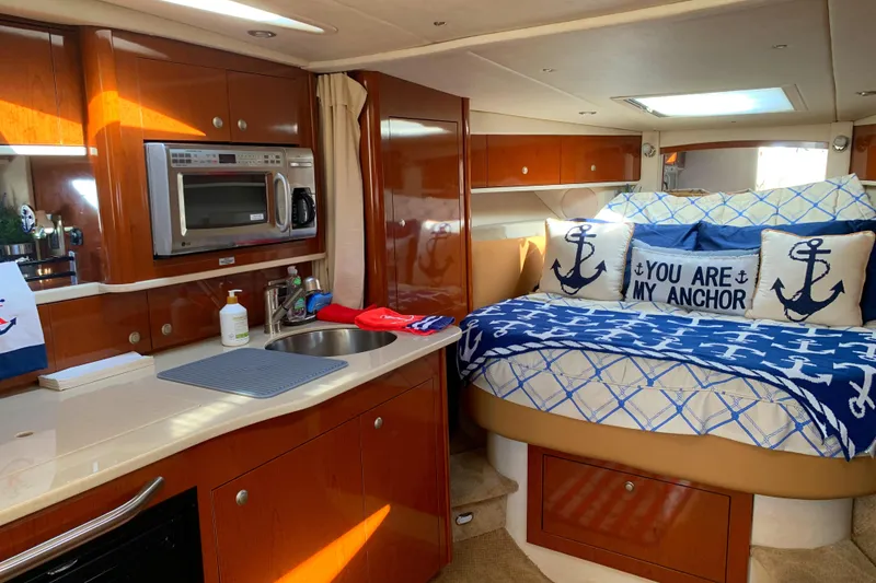 2009 Sea Ray Sundancer 330