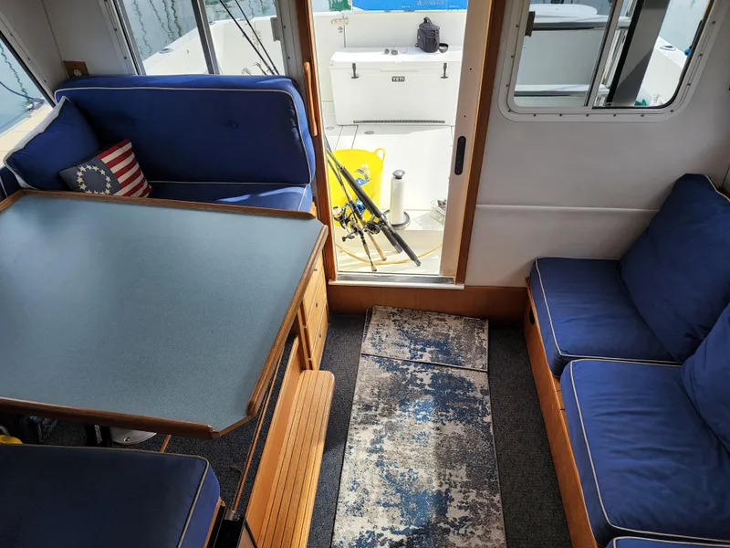 2004 Sea Sport Pacific 3200