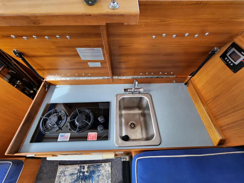 2004 Sea Sport Pacific 3200