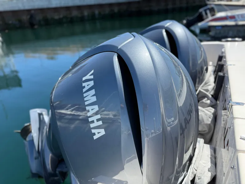 Twin Yamaha outboard engines on a 2005 Grady-White Bimini 306 boat.