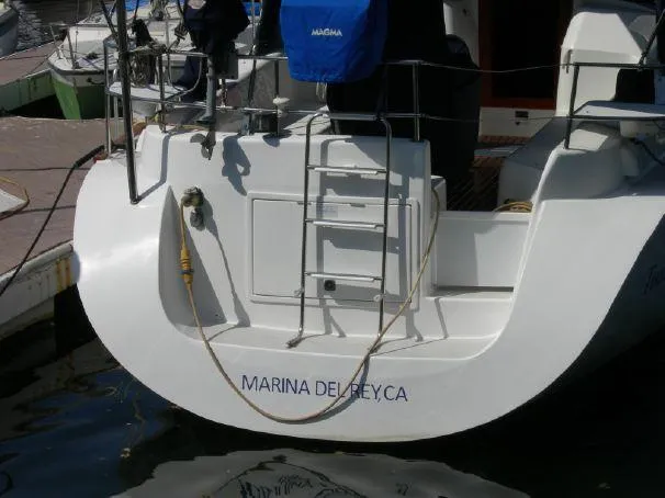 2005 Catalina Morgan 440