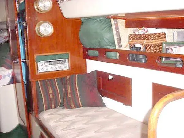 1977 Hunter Sloop