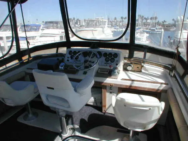 1983 Silverton AFT CABIN