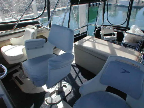 1983 Silverton AFT CABIN