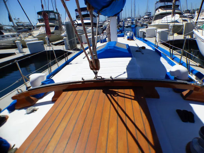1977 Tayana 37