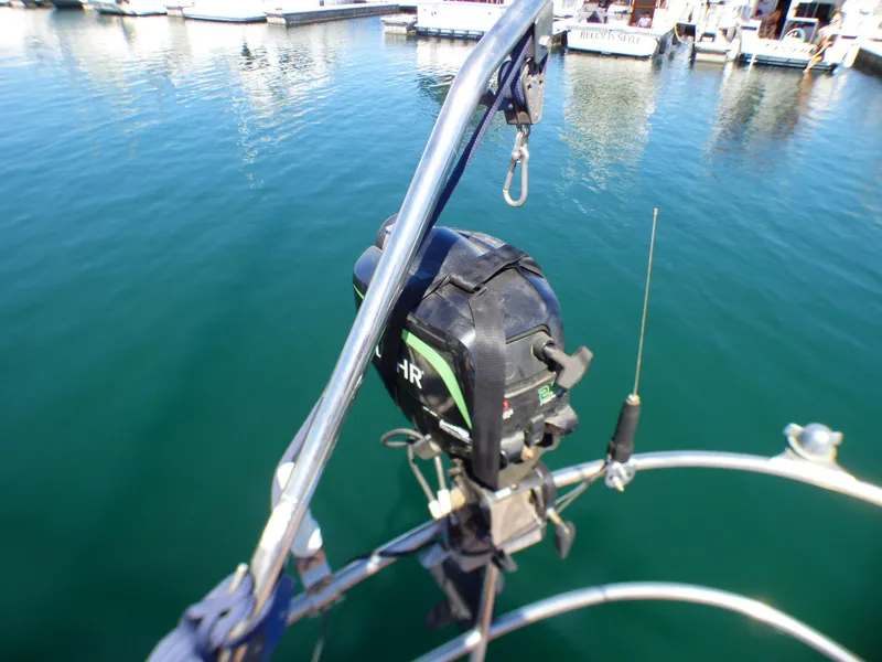 2.5 Lehr Propane Outboard & Engine Hoist