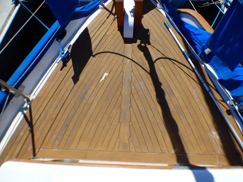 1977 Tayana 37