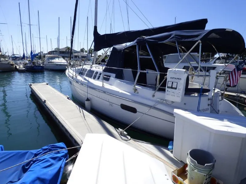 2001 Hunter 340
