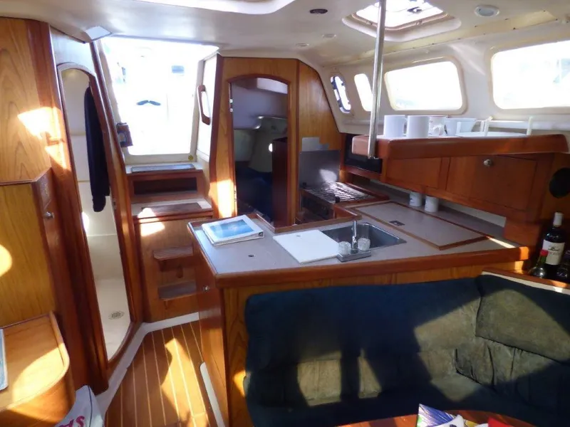 2001 Hunter 340
