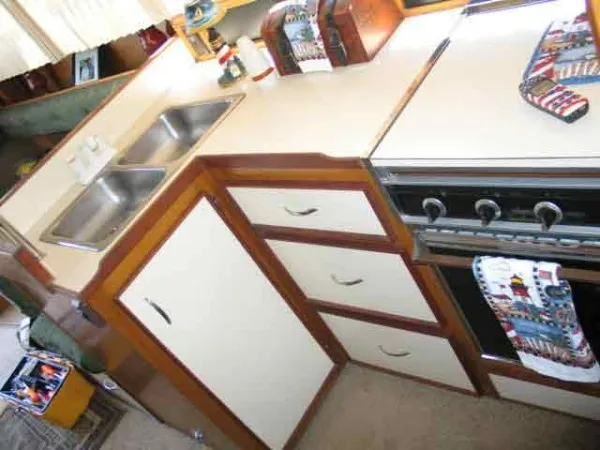 1981 Carver Mariner