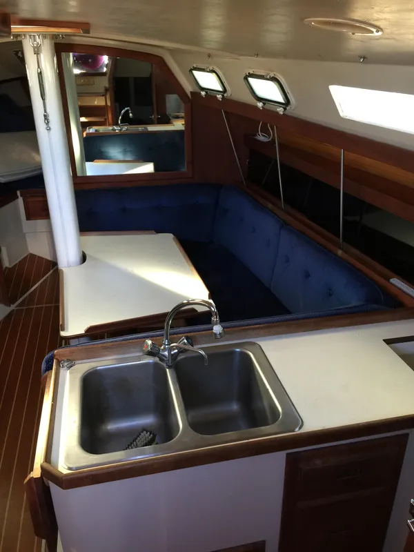 1987 Catalina 34