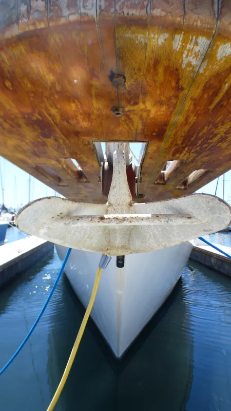 1981 Hunter 37 Cherubini Cutter