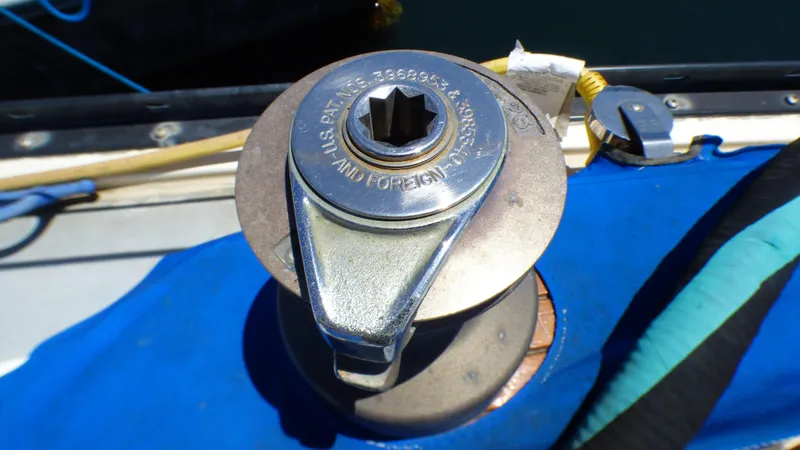 1981 Hunter 37 Cherubini Cutter