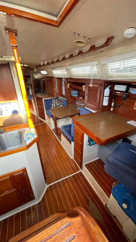 1987 Catalina Sloop