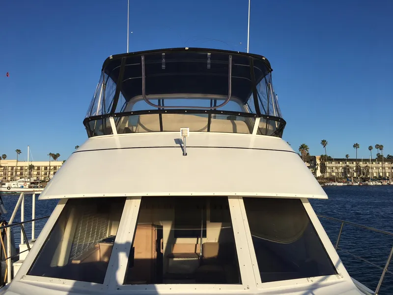 1996 Carver 400 Cockpit Motor Yacht