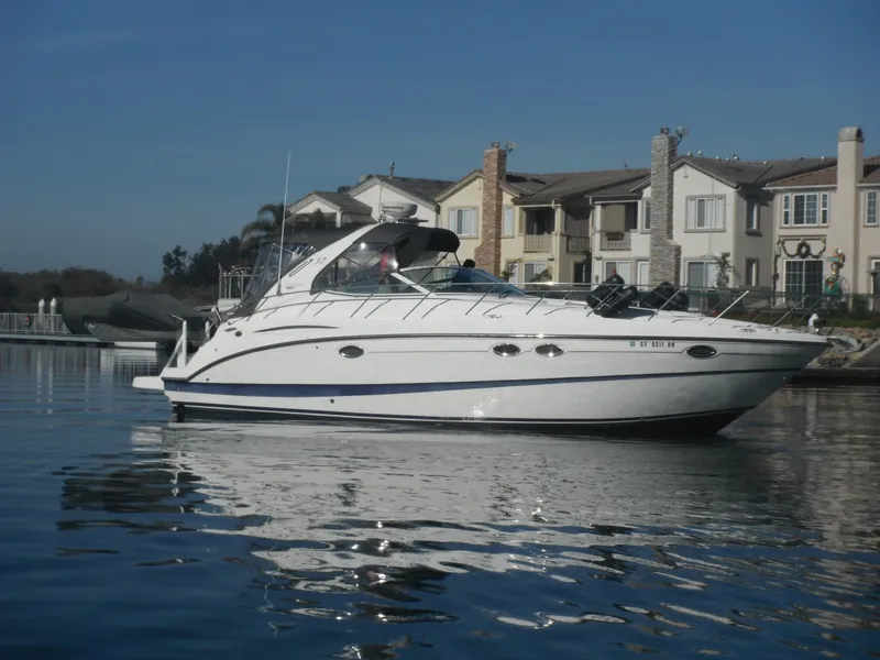 2005 Maxum 3700 Sport Yacht