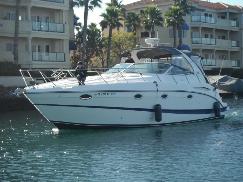2005 Maxum 3700 Sport Yacht