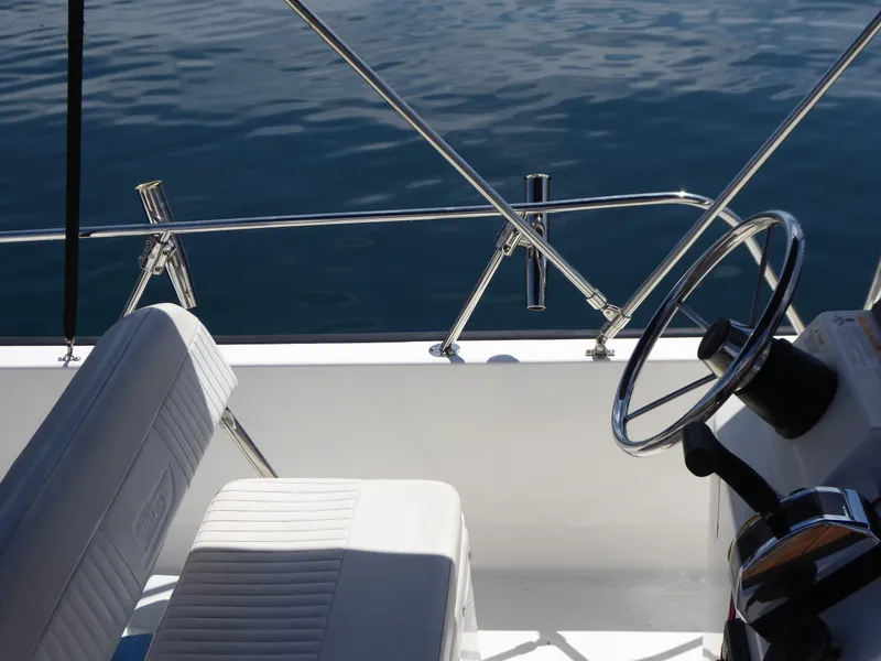 Helm Seating