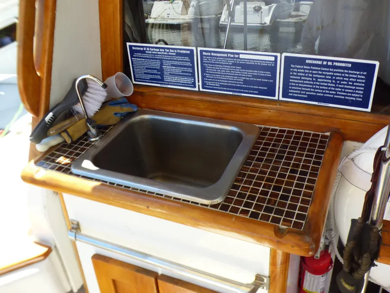 1990 Bayliner 3288 Motoryacht