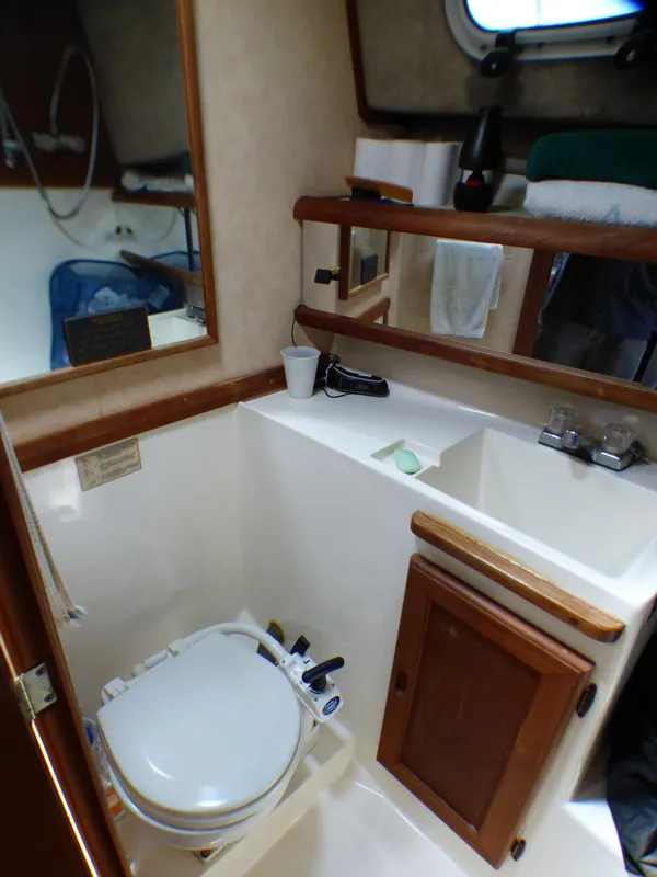 1990 Bayliner 3288 Motoryacht