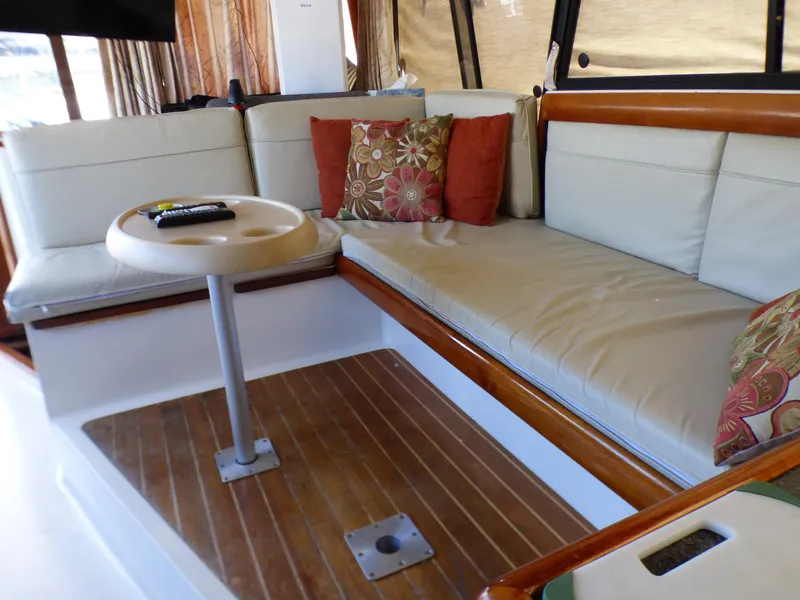 1990 Bayliner 3288 Motoryacht