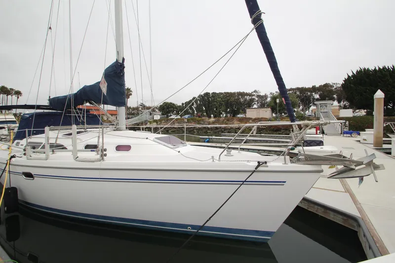 2003 Catalina 350