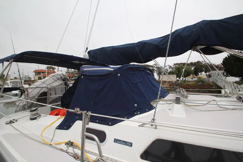 2003 Catalina 350