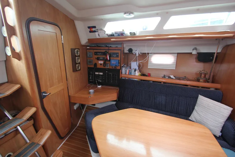 2003 Catalina 350