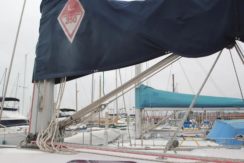 2003 Catalina 350