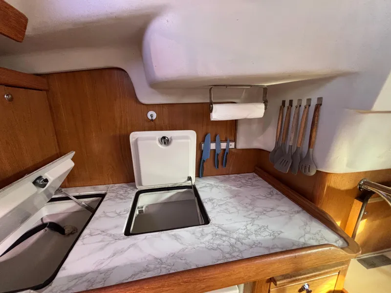 2003 Catalina 350