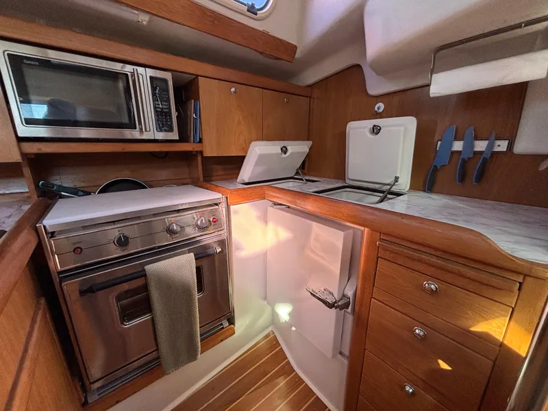 2003 Catalina 350
