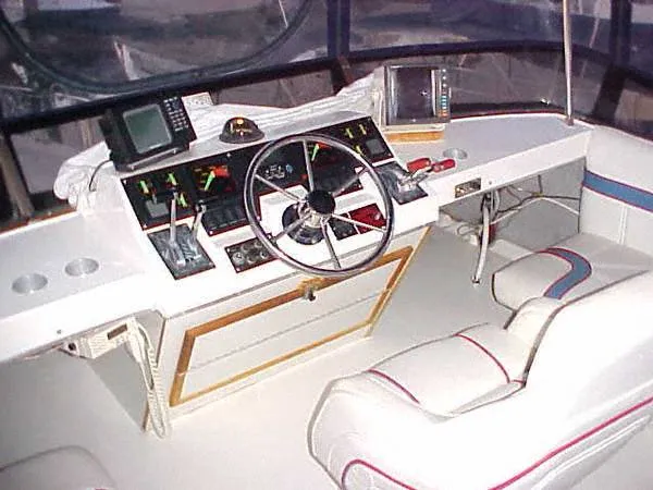 1987 Bayliner 3870 Motor Yacht
