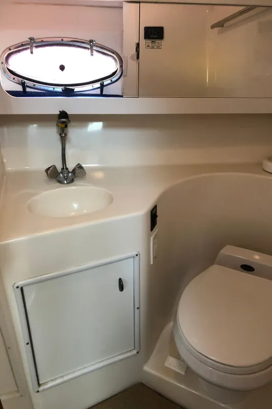 1991 Tiara Yachts 3300 Open