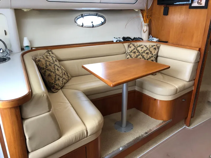 1991 Tiara Yachts 3300 Open