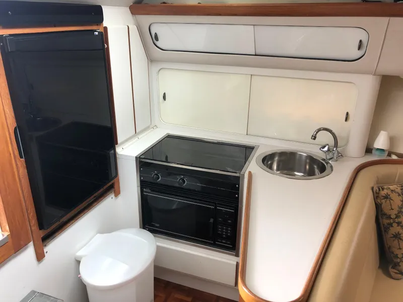 1991 Tiara Yachts 3300 Open