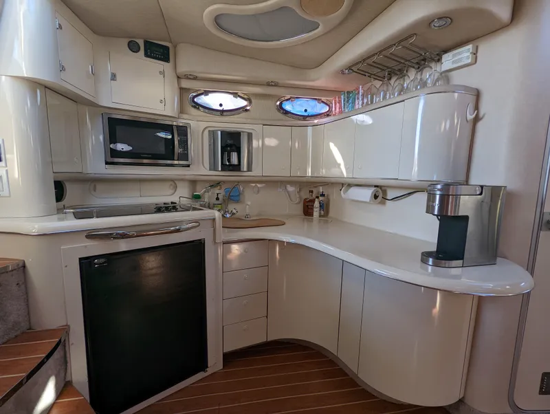 1996 Sea Ray Sundancer 37 ft.