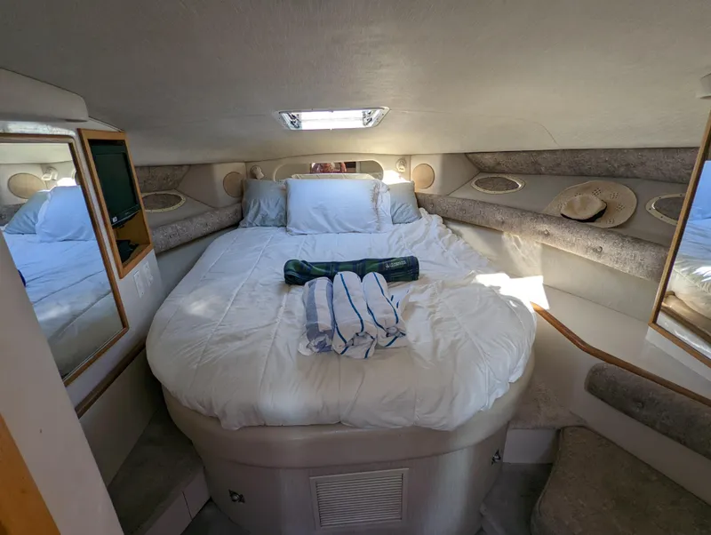 1996 Sea Ray Sundancer 37 ft.
