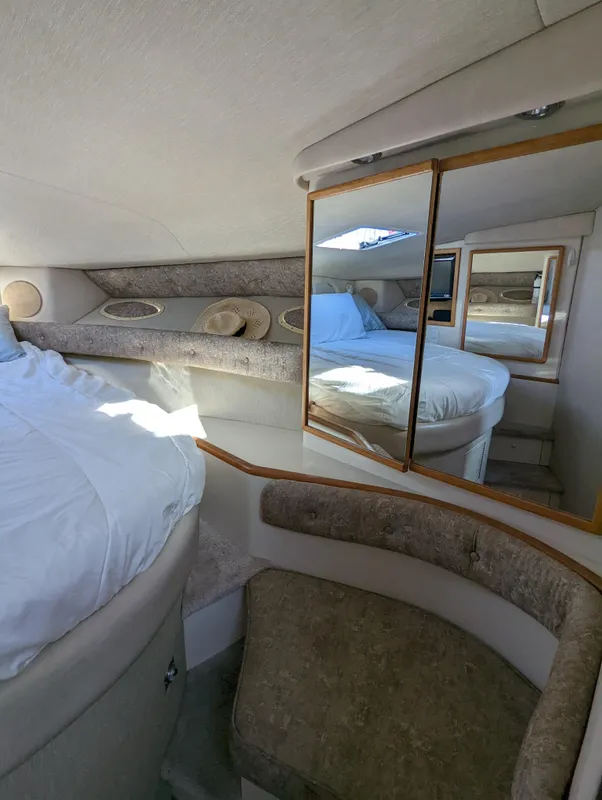 1996 Sea Ray Sundancer 37 ft.