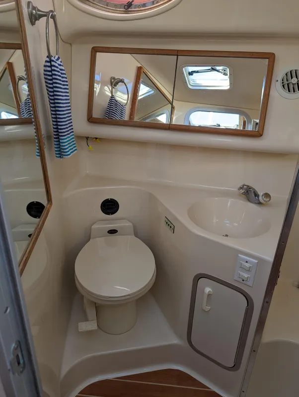 1996 Sea Ray Sundancer 37 ft.