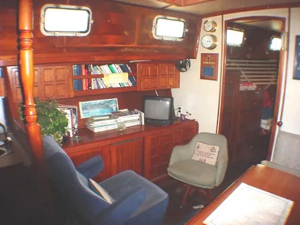 1980 Endeavour Center Cockpit Ketch