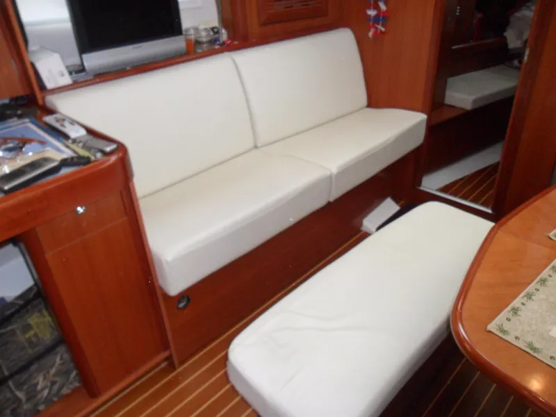 2006 Beneteau 423