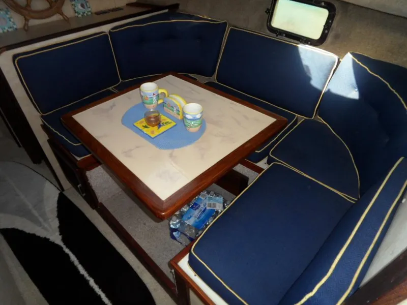 1983 Silverton Motoryacht