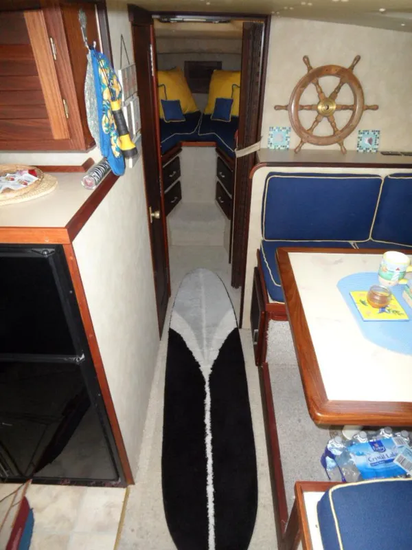 1983 Silverton Motoryacht