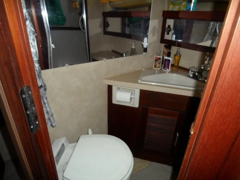 1983 Silverton Motoryacht