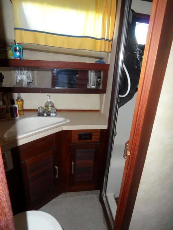 1983 Silverton Motoryacht
