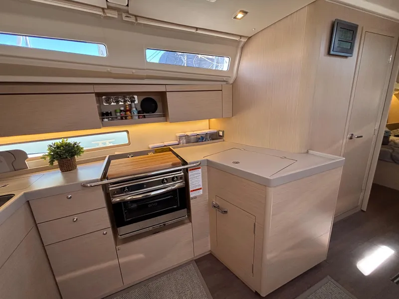 2022 Beneteau Oceanis 40.1