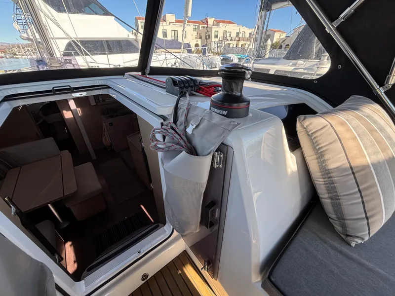 2022 Beneteau Oceanis 40.1