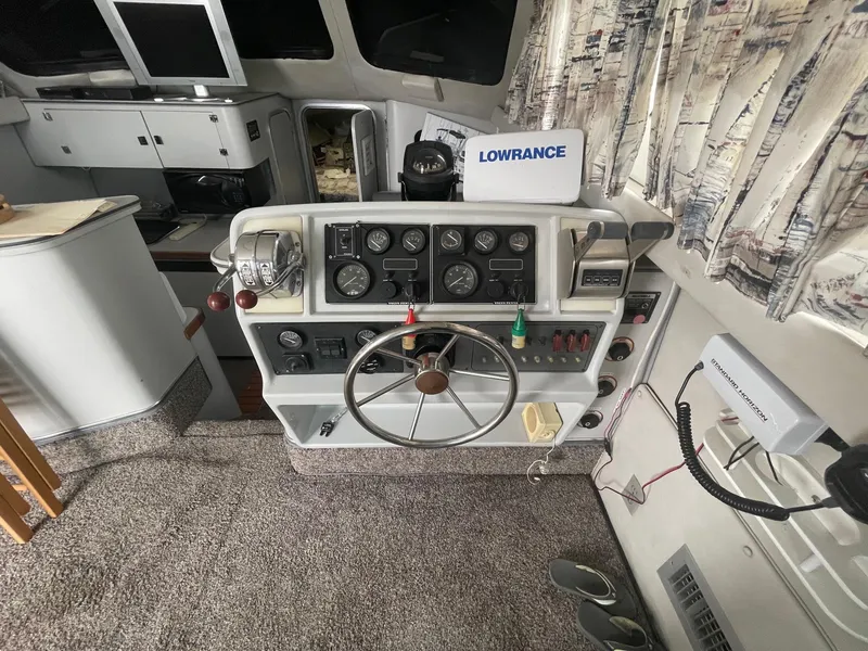1990 Sport-Craft 36 Flybridge