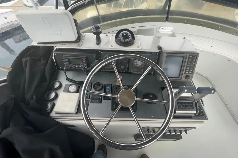 1990 Sport-Craft 36 Flybridge